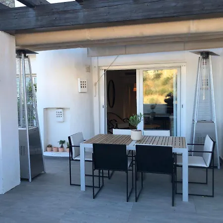 La Quinta Poolside 2 Bedrooms